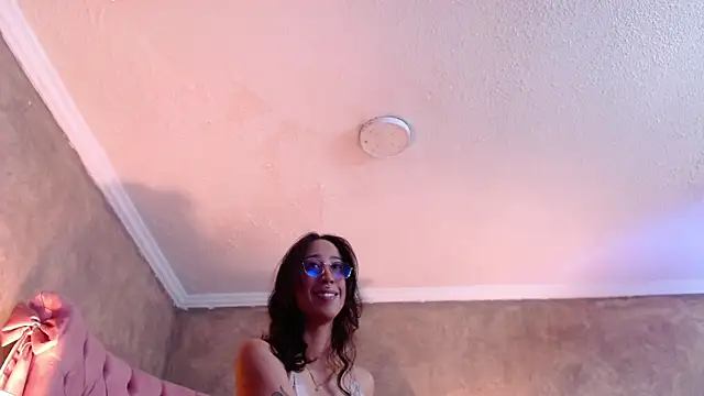 GabyPetit online show from February 8, 2025, 3:00 pm