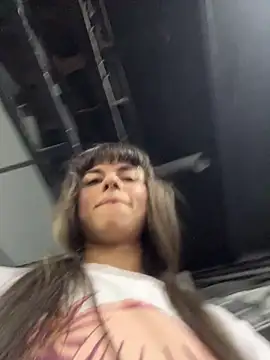 VioletaSubmissive online show from November 18, 2025, 8:57 pm