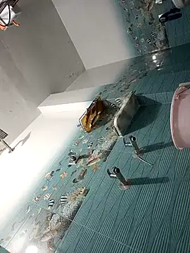 Snapshot of Mr_joh chatting on November 12, 2025, 10:37 am Mr joh online show from November 12, 2025, 10:37 am