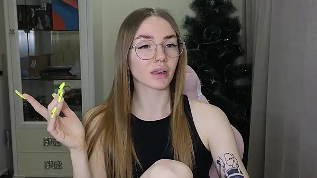 littlevildevil online show from December 28, 2024, 12:24 pm