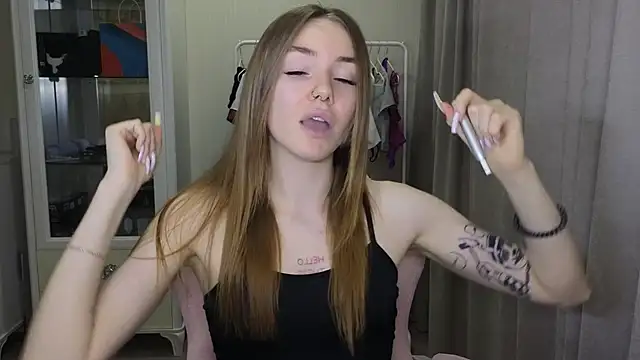 littlevildevil online show from January 19, 2025, 11:34 am