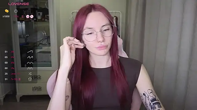 littlevildevil online show from September 16, 2025, 11:11 am