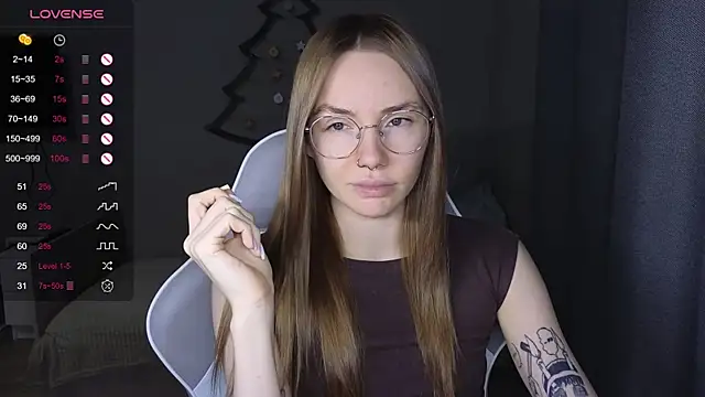 littlevildevil online show from December 22, 2025, 10:01 am