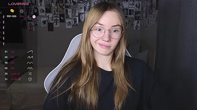 littlevildevil online show from March 28, 2026, 10:37 am