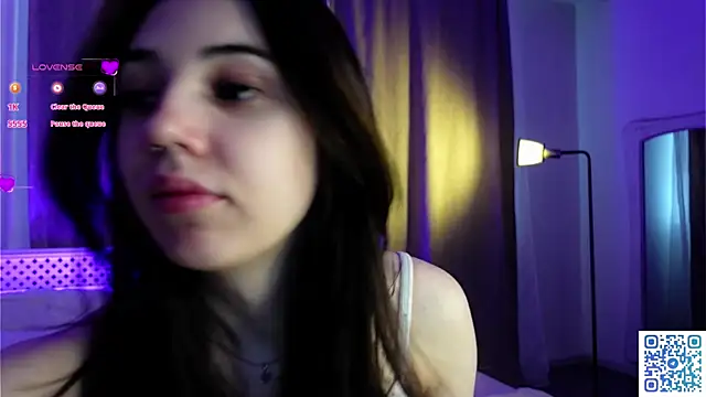 GillianDowdey online show from March 5, 2025, 1:21 am