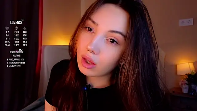 GillianDowdey online show from September 27, 2025, 2:27 am