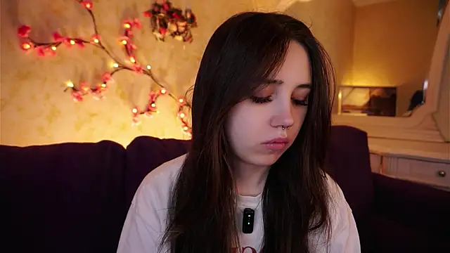 GillianDowdey online show from February 6, 2026, 3:11 am