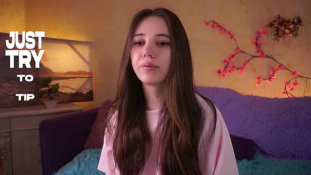 GillianDowdey online show from April 15, 2026, 3:35 am