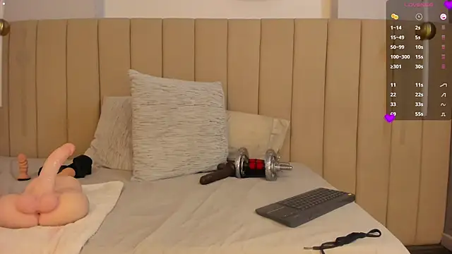 Ninna monroe  online show from March 10, 2025, 10:37 am