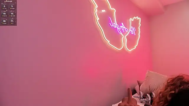 Ninna monroe  online show from October 7, 2025, 4:15 pm