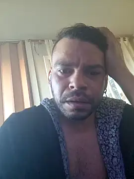 Snapshot of BombomNutela36 chatting on February 1, 2025, 4:11 pm BombomNutela36 online show from February 1, 2025, 4:11 pm