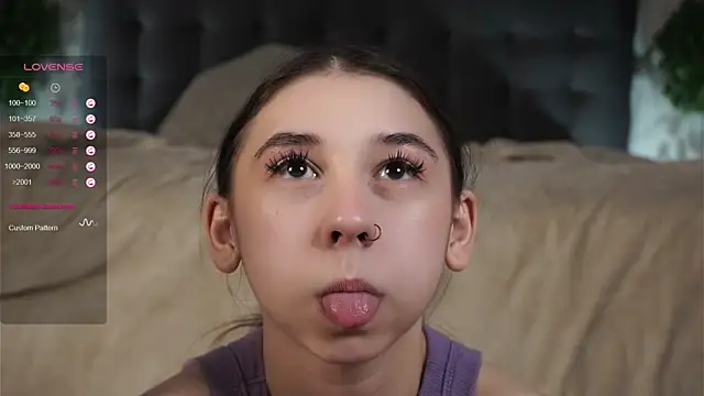 AislyEmbury online show from February 13, 2025, 3:18 am