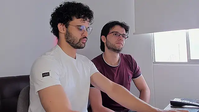 crisandrews online show from September 10, 2025, 4:40 pm