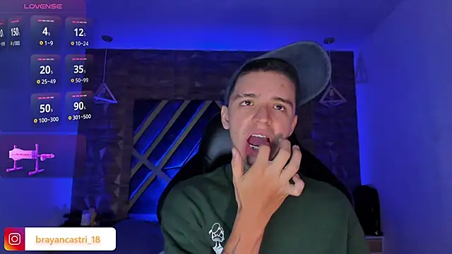 Ian Castillo  online show from March 26, 2026, 11:27 am