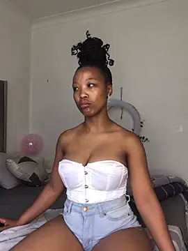 Snapshot of SZA_Doja chatting on January 10, 2025, 9:23 am SZA Doja online show from January 10, 2025, 9:23 am