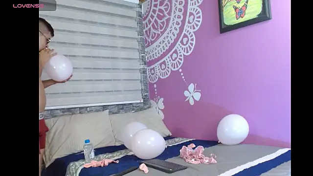 Snapshot of AntonellaAndNoah chatting on January 9, 2026, 10:55 pm AntonellaAndNoah online show from January 9, 2026, 10:55 pm