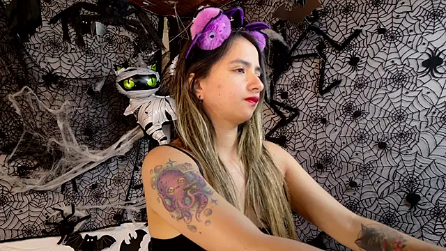 julietta   jackson online show from October 29, 2025, 7:15 pm