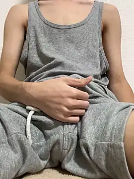 fyzz55555 online show from October 24, 2025, 12:12 pm