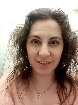 ShelaDiass online show from February 7, 2026, 12:53 pm