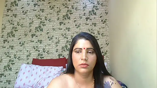 Snapshot of XIndianintimacy chatting on May 6, 2026, 7:08 pm XIndianintimacy online show from May 6, 2026, 7:08 pm