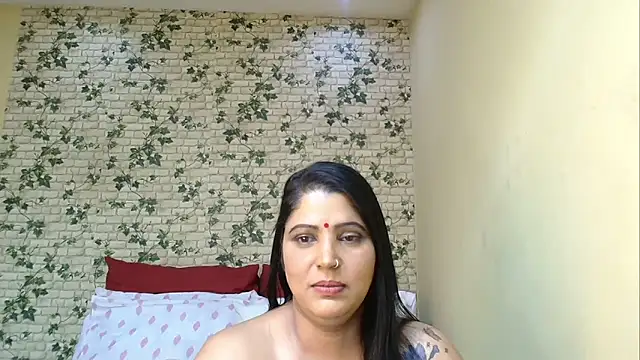 Snapshot of XIndianintimacy chatting on June 11, 2026, 1:49 am XIndianintimacy online show from June 11, 2026, 1:49 am