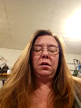 MsShelby40 online show from December 3, 2025, 10:52 pm