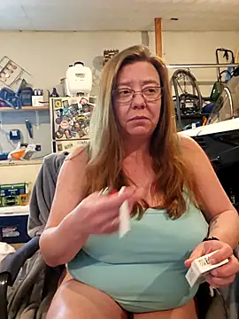 MsShelby40 online show from April 19, 2026, 6:10 pm