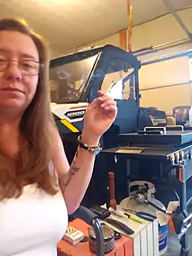 MsShelby40 online show from April 24, 2026, 10:01 pm