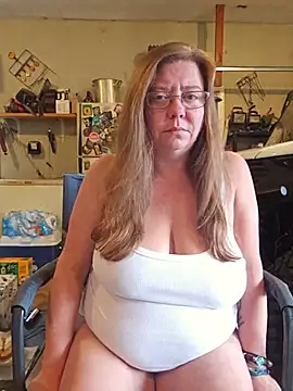 MsShelby40 online show from July 11, 2026, 10:33 pm