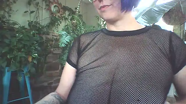 Big-Tits-McGee online show from October 14, 2025, 2:40 pm