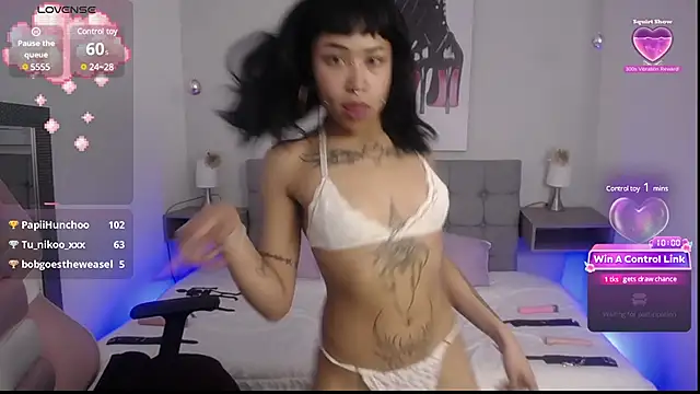 Violetta Suky online show from January 18, 2025, 4:31 pm