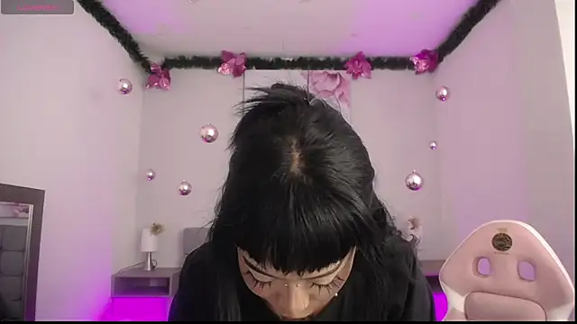 Violetta Suky online show from January 22, 2025, 12:49 pm