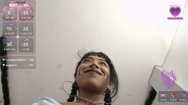 Violetta Suky online show from January 27, 2025, 4:33 pm