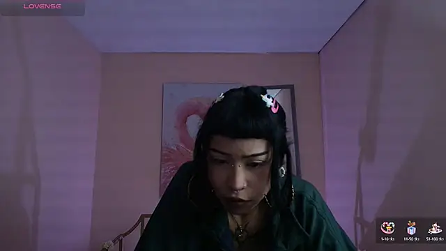 Violetta Suky online show from February 10, 2025, 1:01 pm