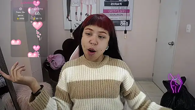 Violetta Suky online show from November 25, 2025, 1:11 pm