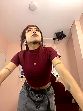 Violetta Suky online show from November 26, 2025, 1:12 pm