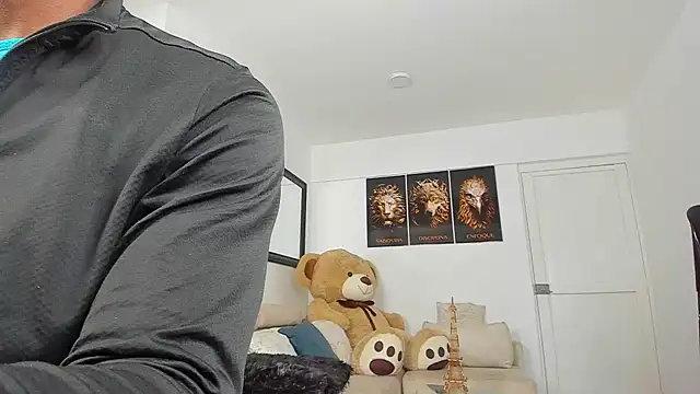 Snapshot of smit_hot_sr chatting on December 29, 2024, 4:59 am smit hot sr online show from December 29, 2024, 4:59 am