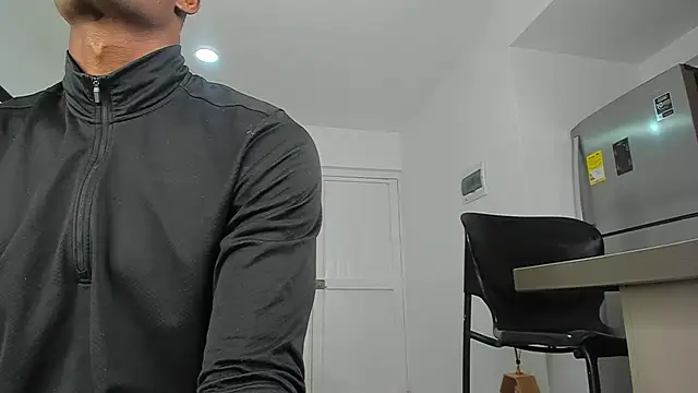 Snapshot of smit_hot_sr chatting on February 8, 2025, 2:58 am smit hot sr online show from February 8, 2025, 2:58 am