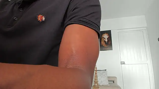 Snapshot of smit_hot_sr chatting on February 21, 2025, 3:43 pm smit hot sr online show from February 21, 2025, 3:43 pm