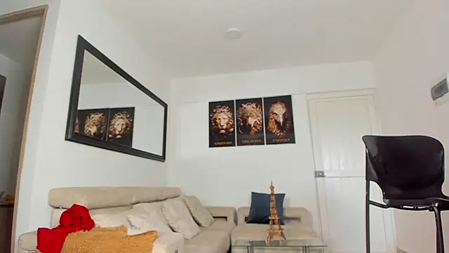 Snapshot of smit_hot_sr chatting on March 5, 2025, 7:38 pm smit hot sr online show from March 5, 2025, 7:38 pm