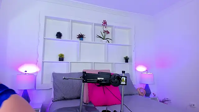 Jenifer Diaz online show from February 19, 2025, 12:55 pm