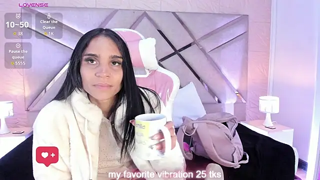 sophie pariss online show from March 28, 2026, 3:17 am