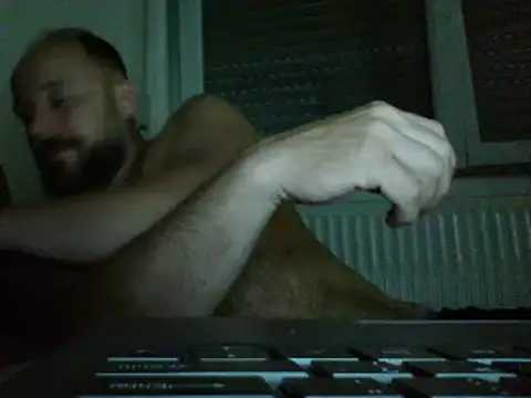 Snapshot of FROL83 chatting on July 9, 2026, 7:51 pm FROL83 online show from July 9, 2026, 7:51 pm