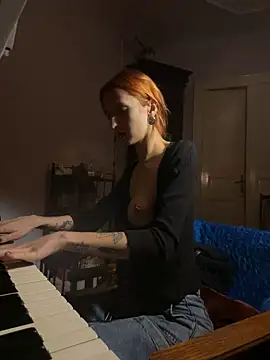 Snapshot of IngridMayer chatting on January 3, 2025, 4:48 pm IngridMayer online show from January 3, 2025, 4:48 pm