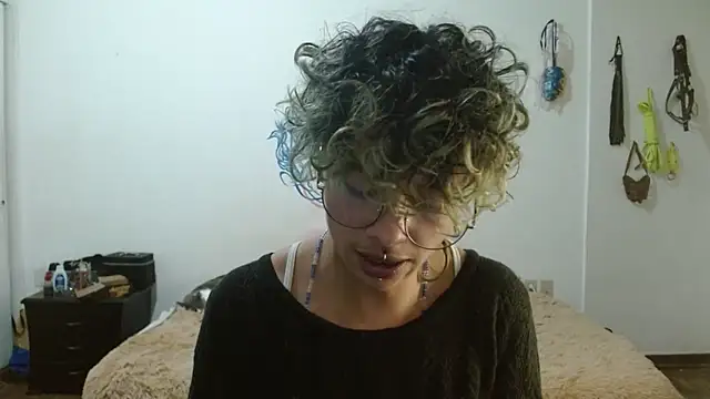 fenixmfx19 online show from February 28, 2025, 12:10 am