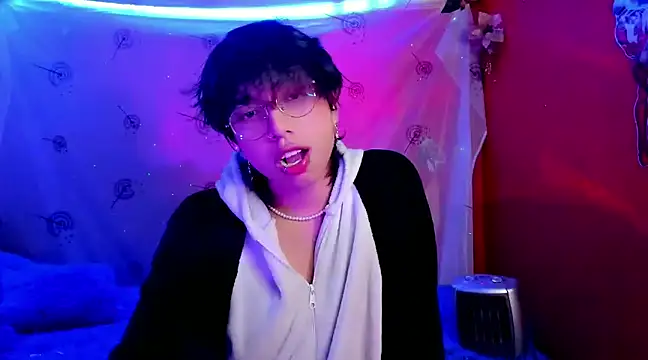 Snapshot of AnggelONfiree chatting on December 3, 2024, 6:59 am AnggelONfiree online show from December 3, 2024, 6:59 am