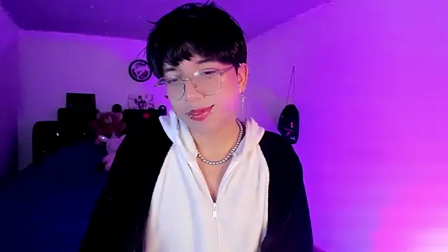 AnggelONfiree online show from February 13, 2026, 11:56 pm