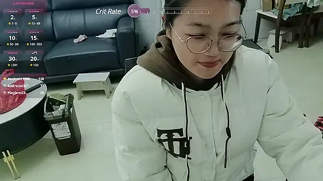 luoxuwen online show from February 13, 2025, 8:59 am