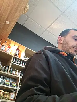 Snapshot of midouch92tns chatting on March 16, 2026, 10:52 am midouch92tns online show from March 16, 2026, 10:52 am