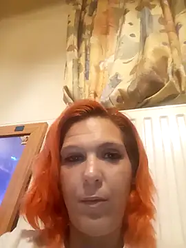 Snapshot of Geilesie32 chatting on March 23, 2026, 8:24 pm Geilesie32 online show from March 23, 2026, 8:24 pm